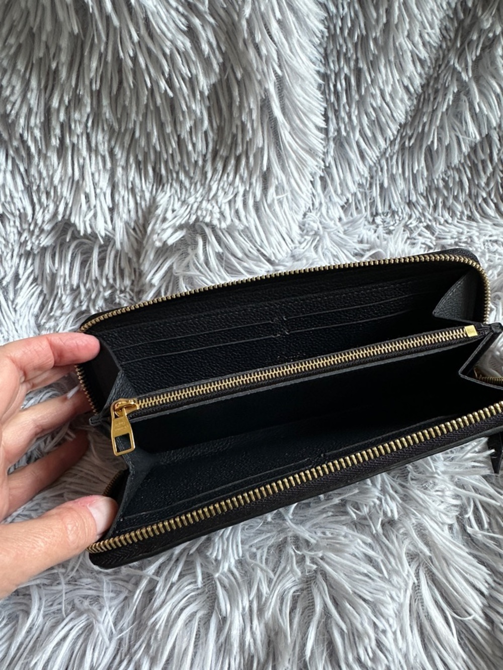 Louis Vuitton Empreinte Mazarine PM with wallet - Picture 7 of 16